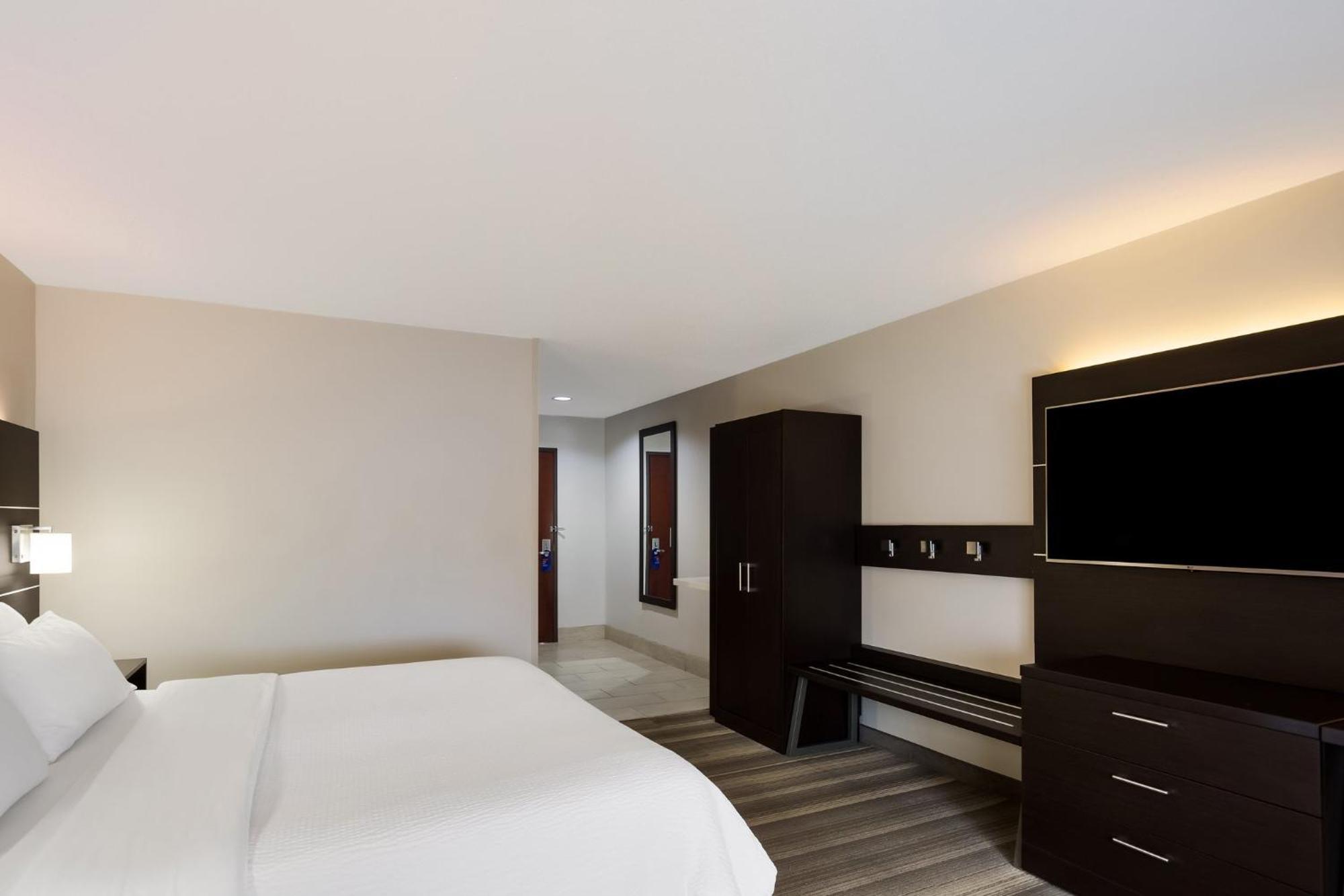 Holiday Inn Express Hotel & Suites Newton Sparta By Ihg Εξωτερικό φωτογραφία